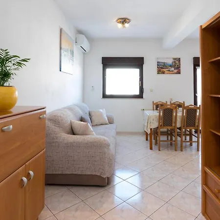Two-Bedroom Apartment In Zadar II Zadar